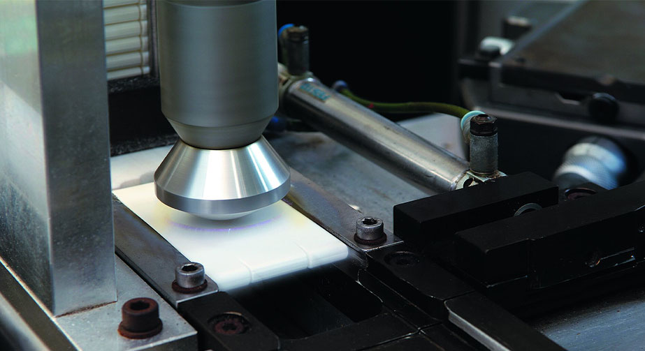 UV印刷塑料表面免费正能量网站www正能量处理