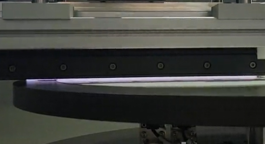 DBD宽幅免费正能量网站www正能量清洗机材料表面改性原理